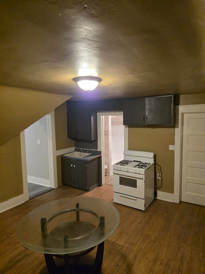 3695 E 55th St #UP - Photo 7 of 7