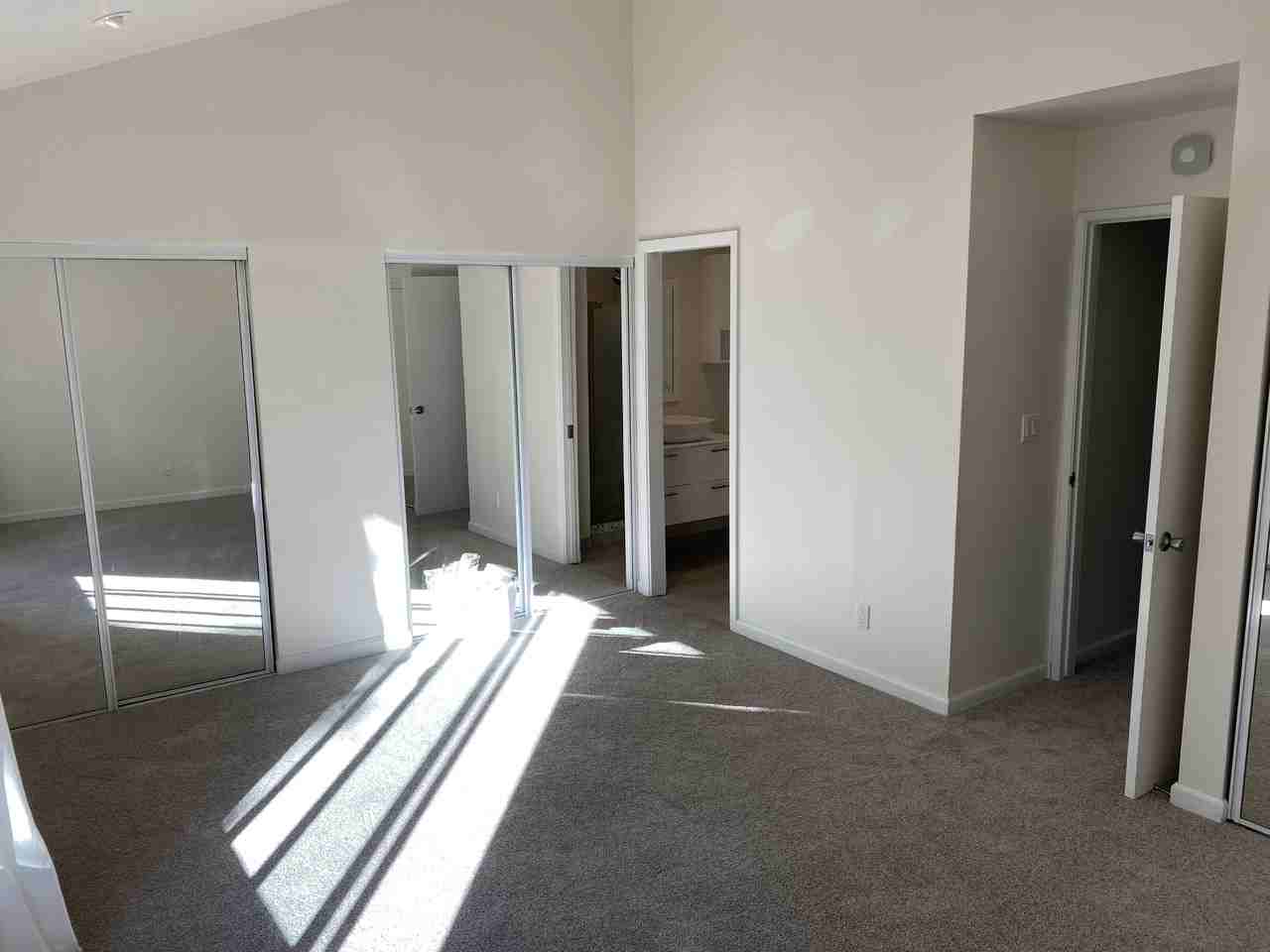 5 Oak Crest Ct #D - Photo 7 of 16