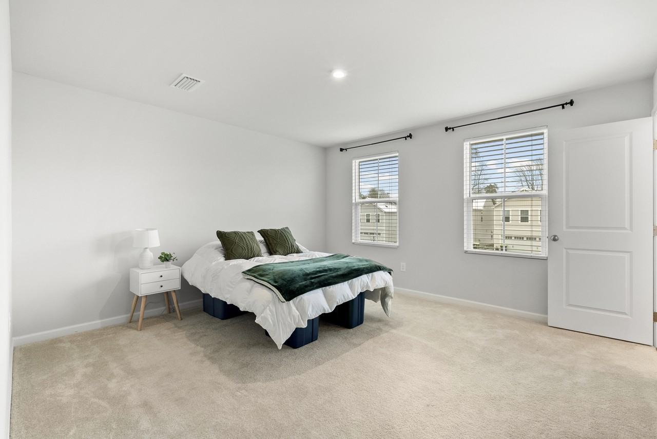 161 Robinia Rd #161 - Photo 4 of 36