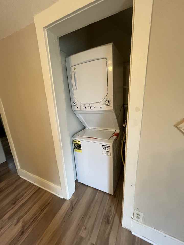 308 1/2 Park Ave #308-1-2 - Photo 2 of 11