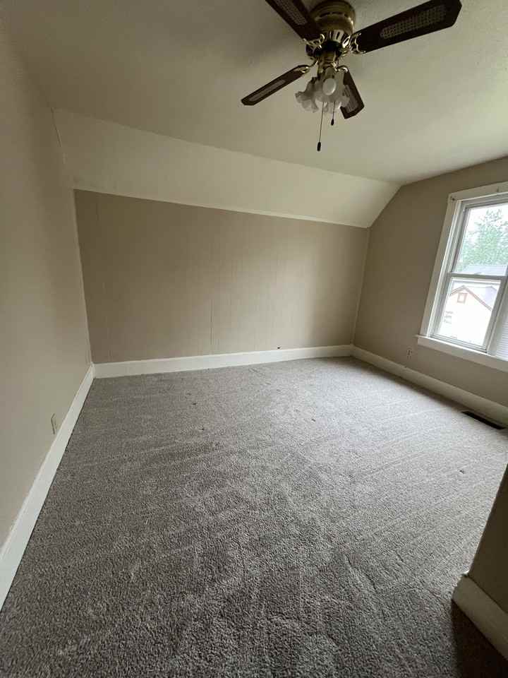 308 1/2 Park Ave #308-1-2 - Photo 4 of 11