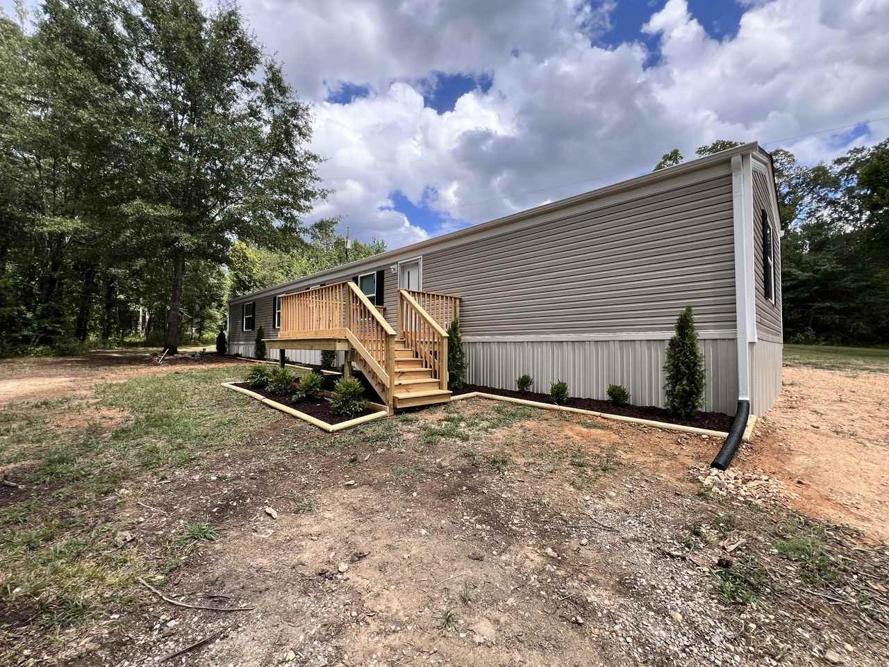 1711 Mckenzie Rd #NA - Photo 2 of 16