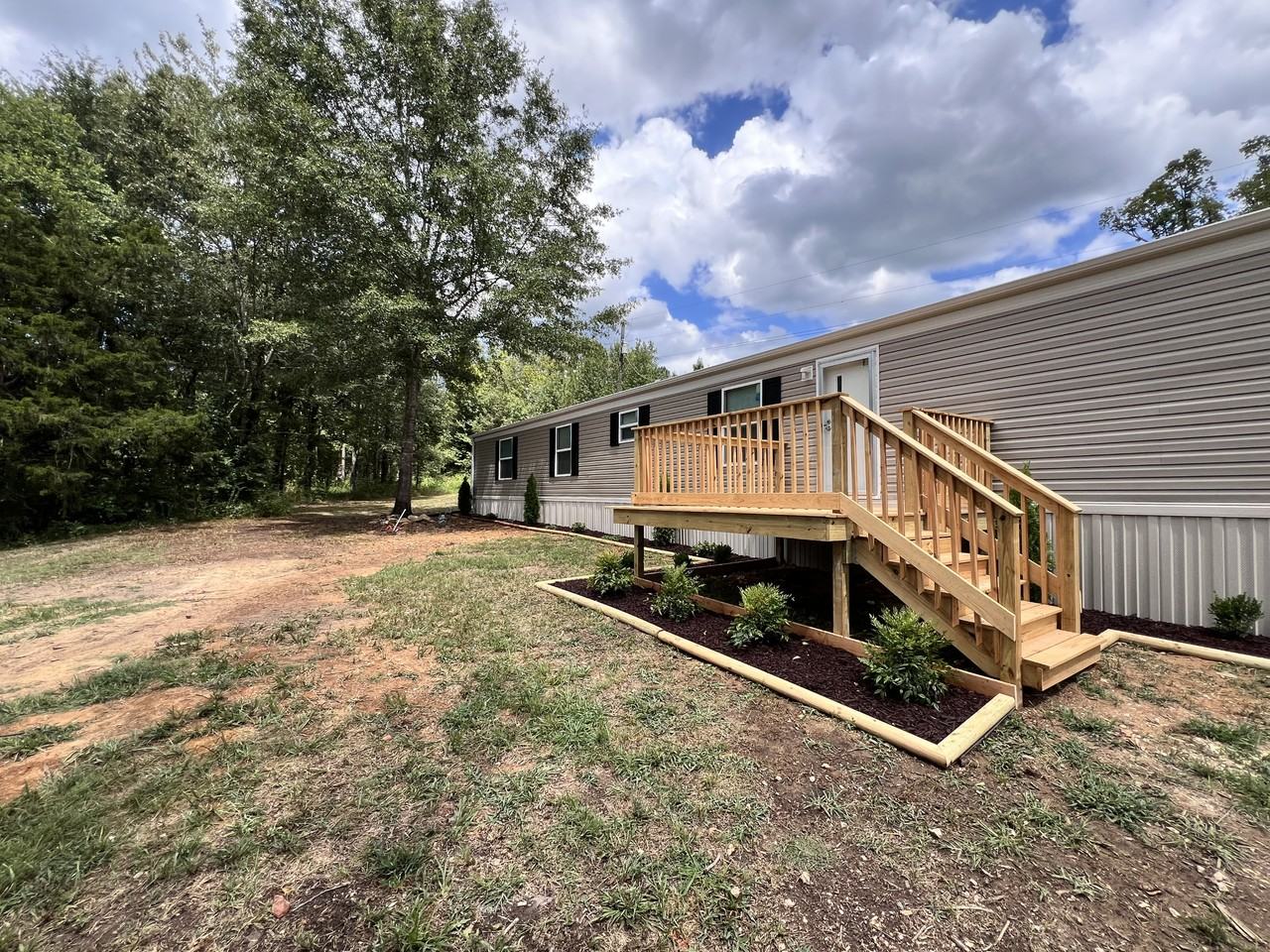 1711 Mckenzie Rd #NA - Photo 3 of 16