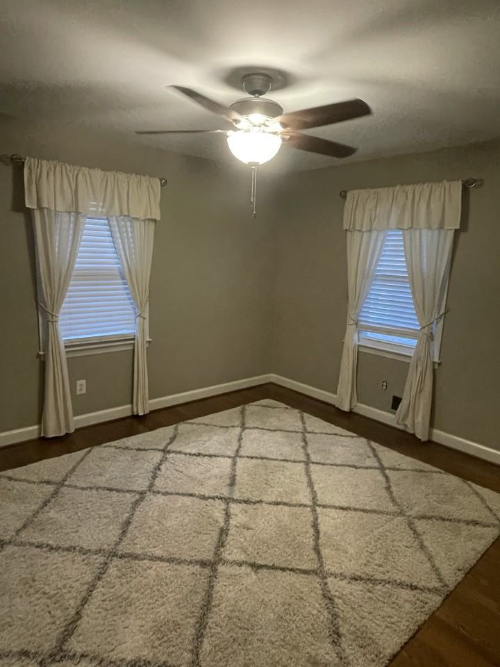 1424 Longview Ave #NA - Photo 6 of 8