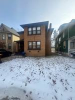 featured image of 1023 N Court St #1