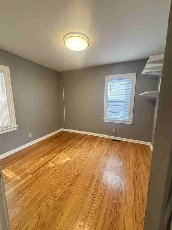 1023 N Court St #1 - Photo 3 of 8