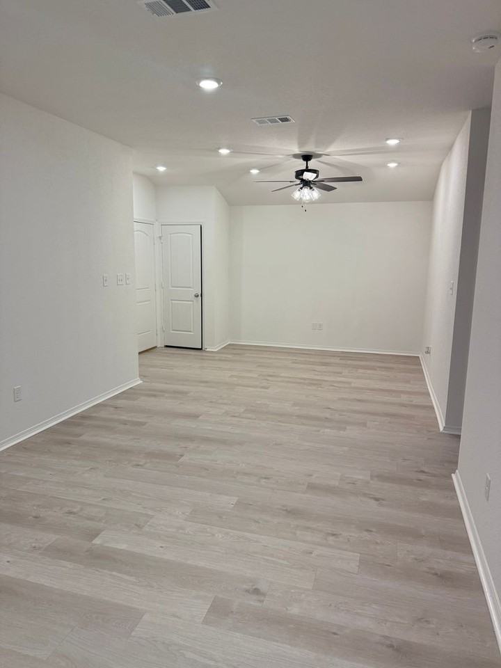 88 Farmhouse Cir - Photo 4 of 12