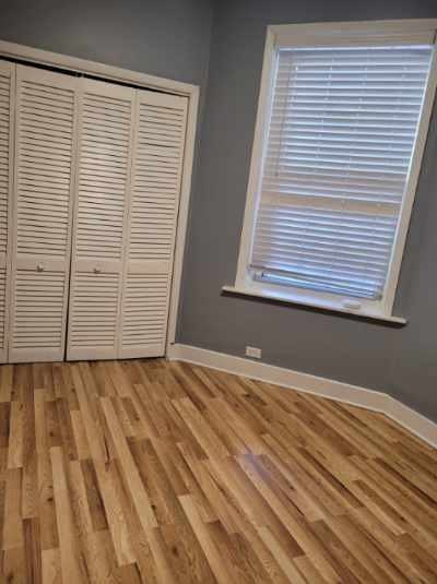 2717 W Peterson Ave #2 - Photo 3 of 8