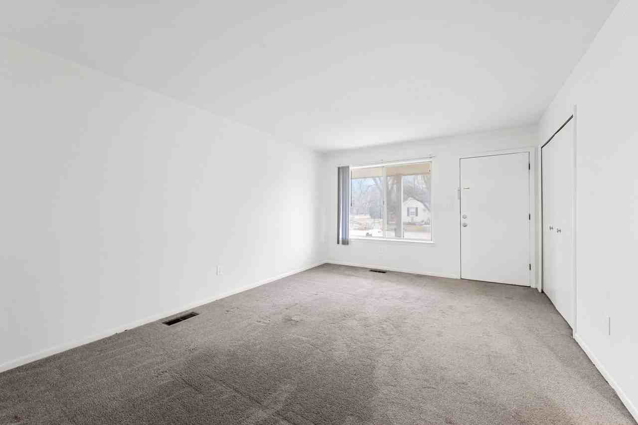 38224 Hixford Pl #38234 - Photo 7 of 14