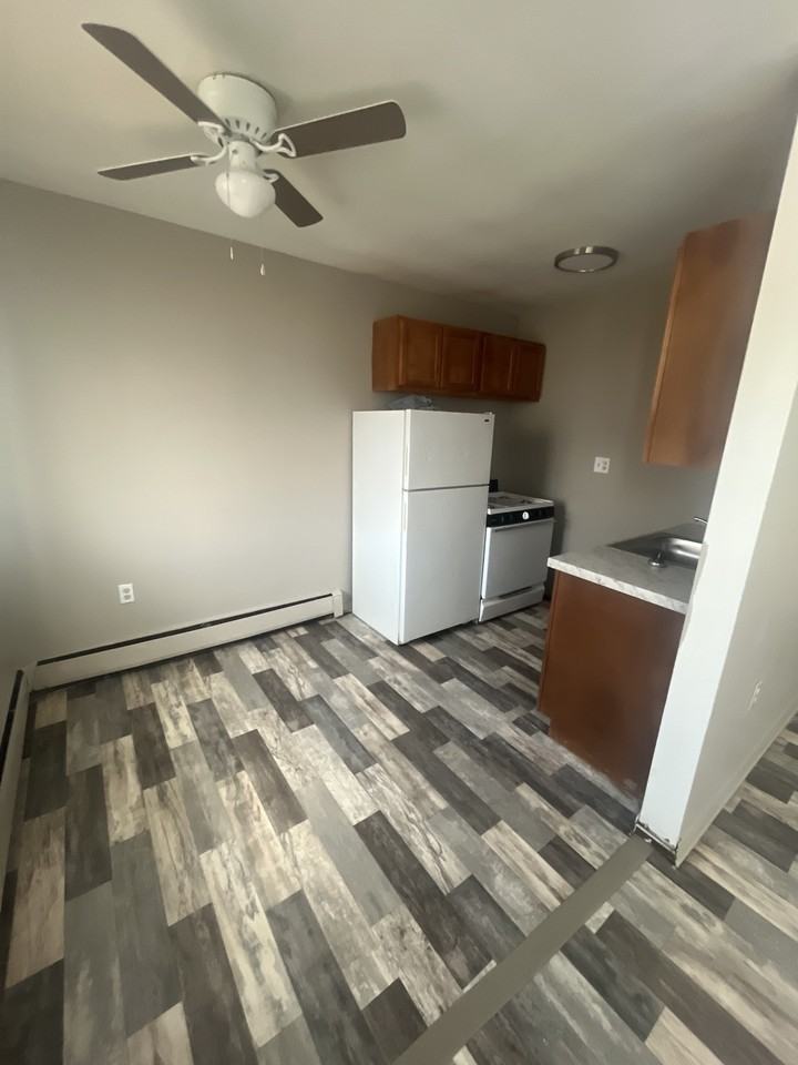 9180 whitter - 2 #2 - Photo 4 of 14