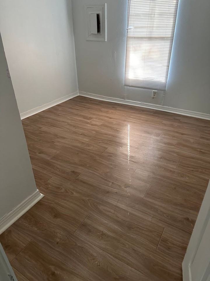 932 Linden Ave - Photo 6 of 11