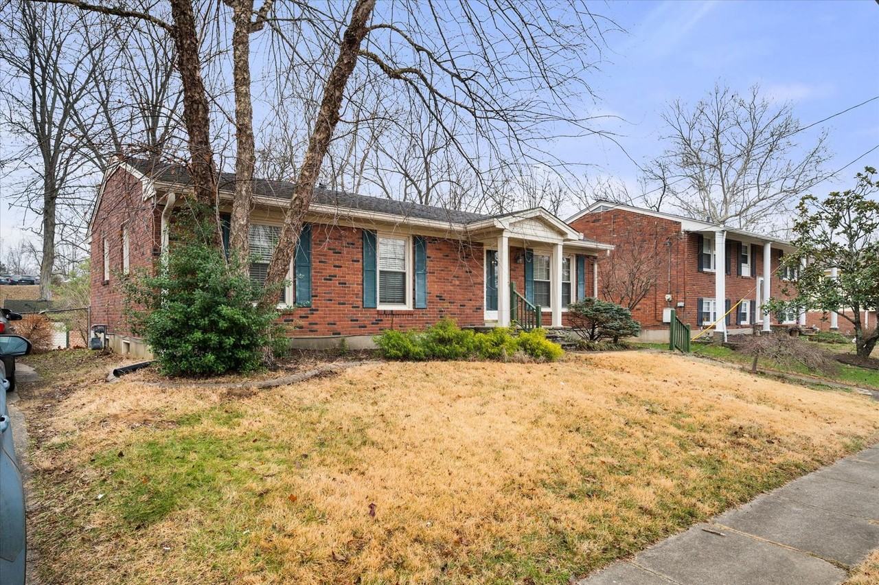 9806 Mary Dell Ln - Photo 2 of 45