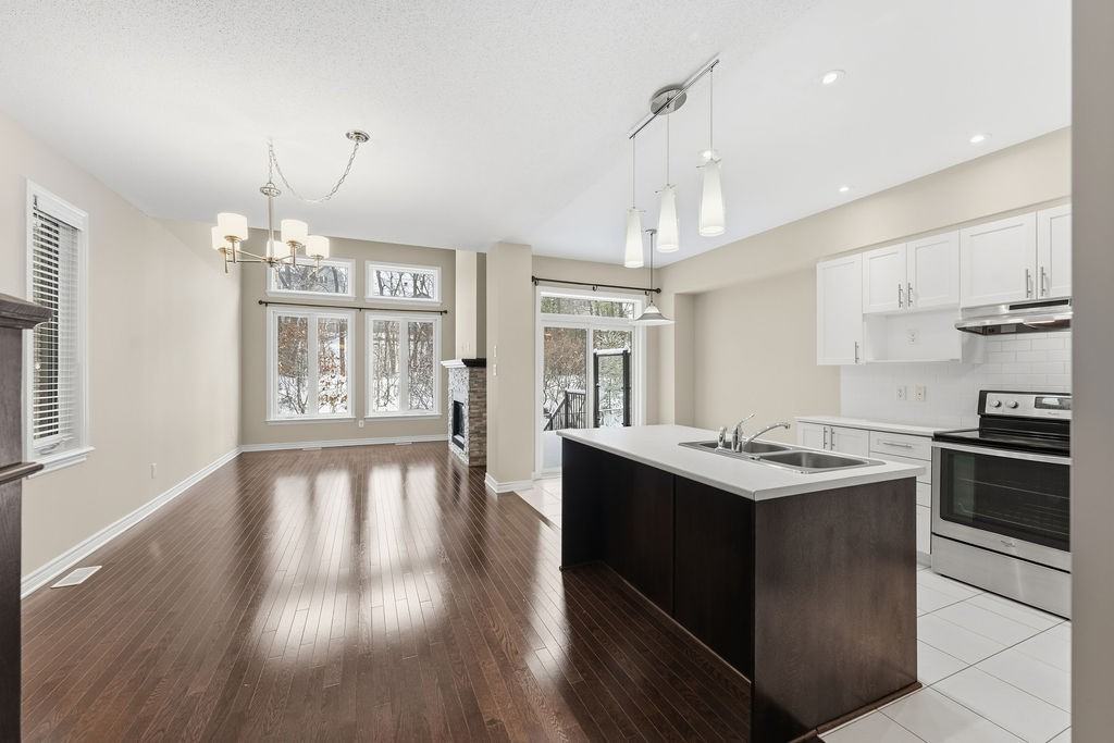 880 Fletcher Circle - Photo 5 of 36