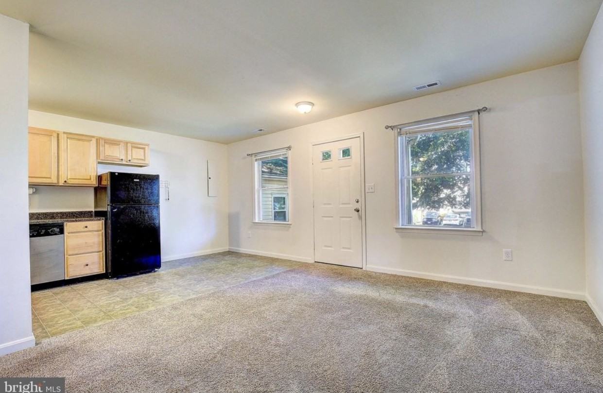 8820 Erie Ave #8820 - Photo 5 of 19