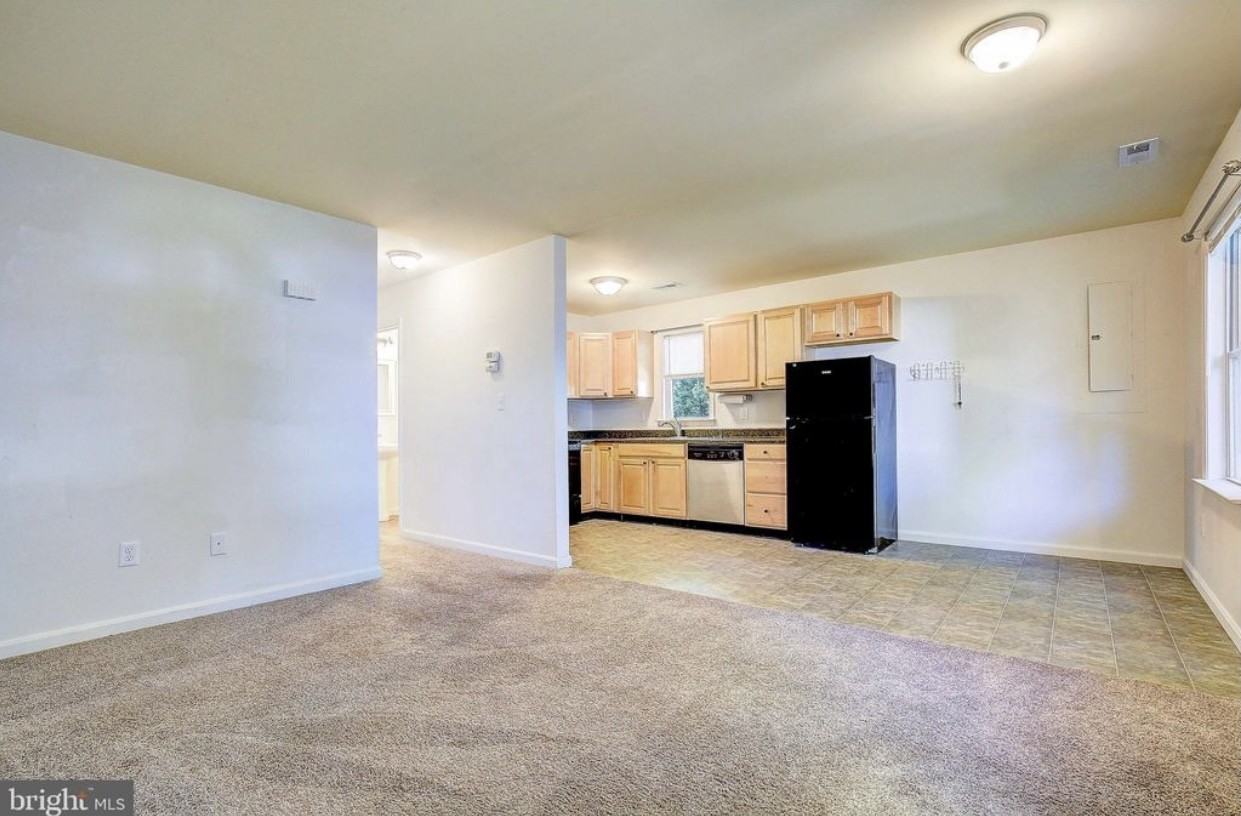 8820 Erie Ave #8820 - Photo 6 of 19