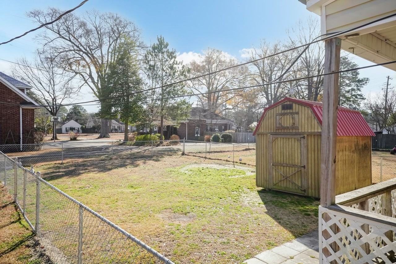 1008 N Orange Ave - Photo 3 of 19