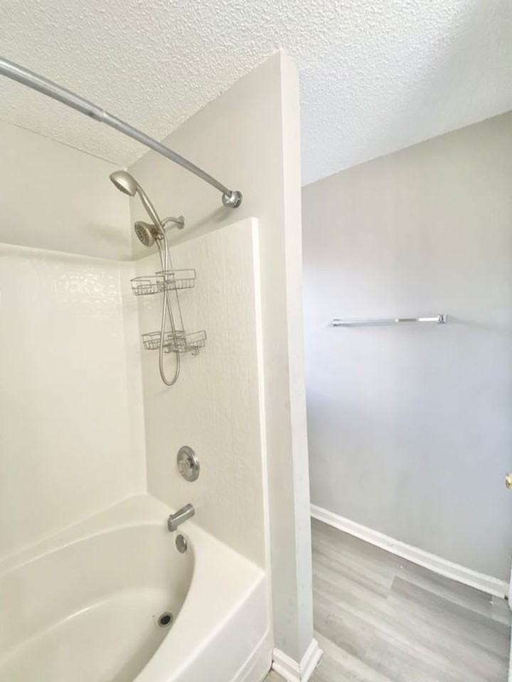 424 Lancaster Loop - Photo 7 of 7