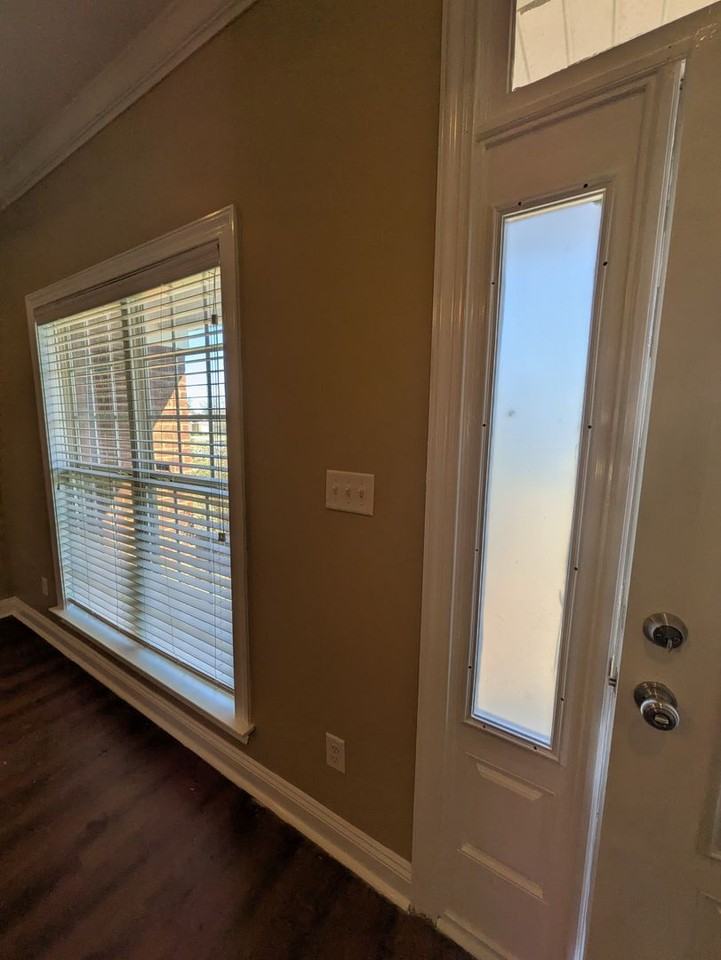 3497 Lenox Dr - Photo 4 of 20