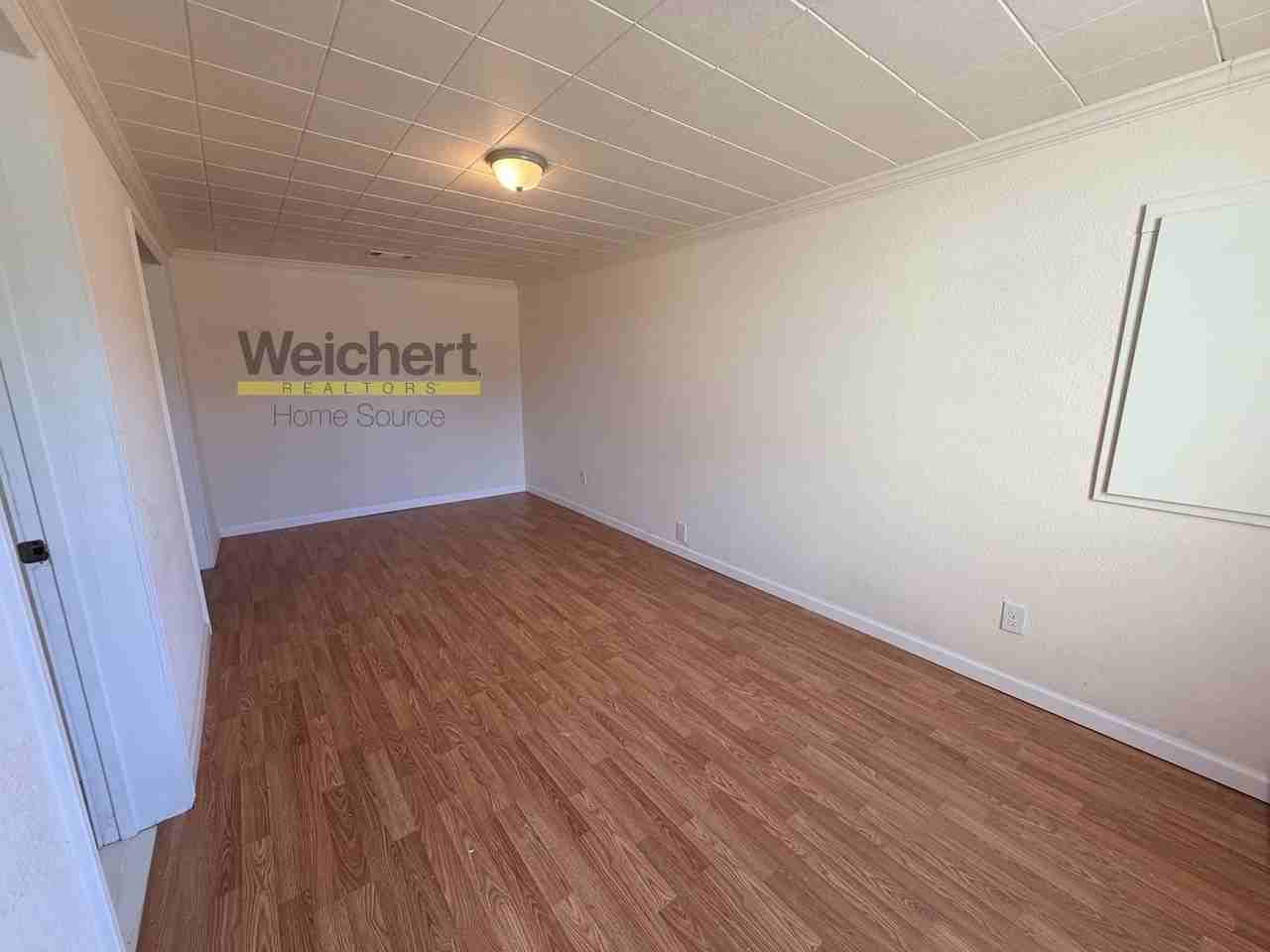 505 N 3rd St - Photo 7 of 9