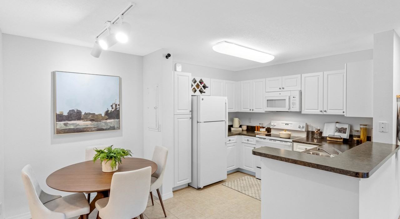 100 Bel Aire Drive - Photo 2 of 9