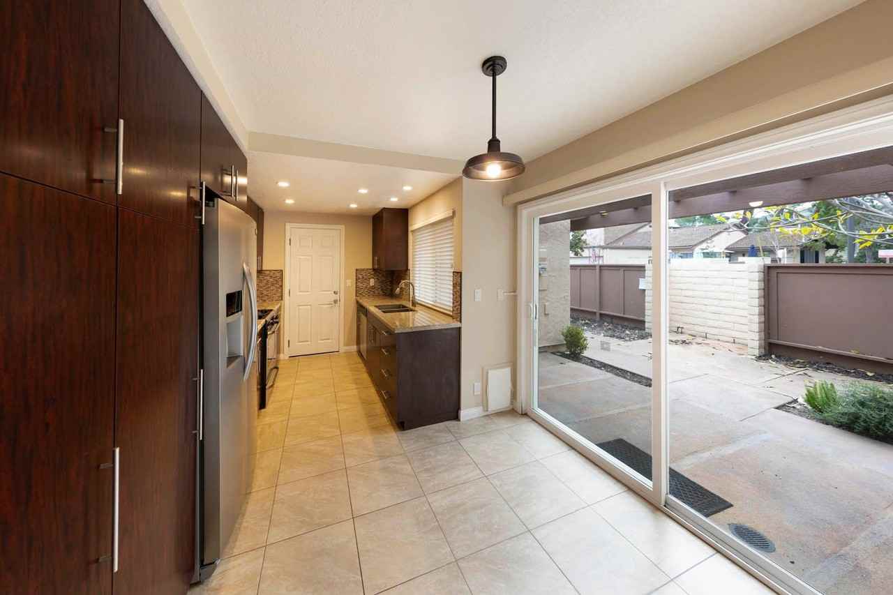 257 S Vista Del Monte - Photo 2 of 20