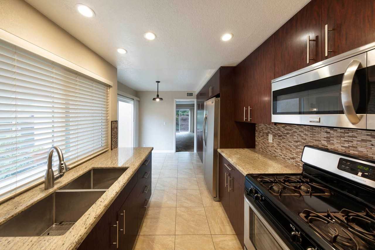 257 S Vista Del Monte - Photo 3 of 20