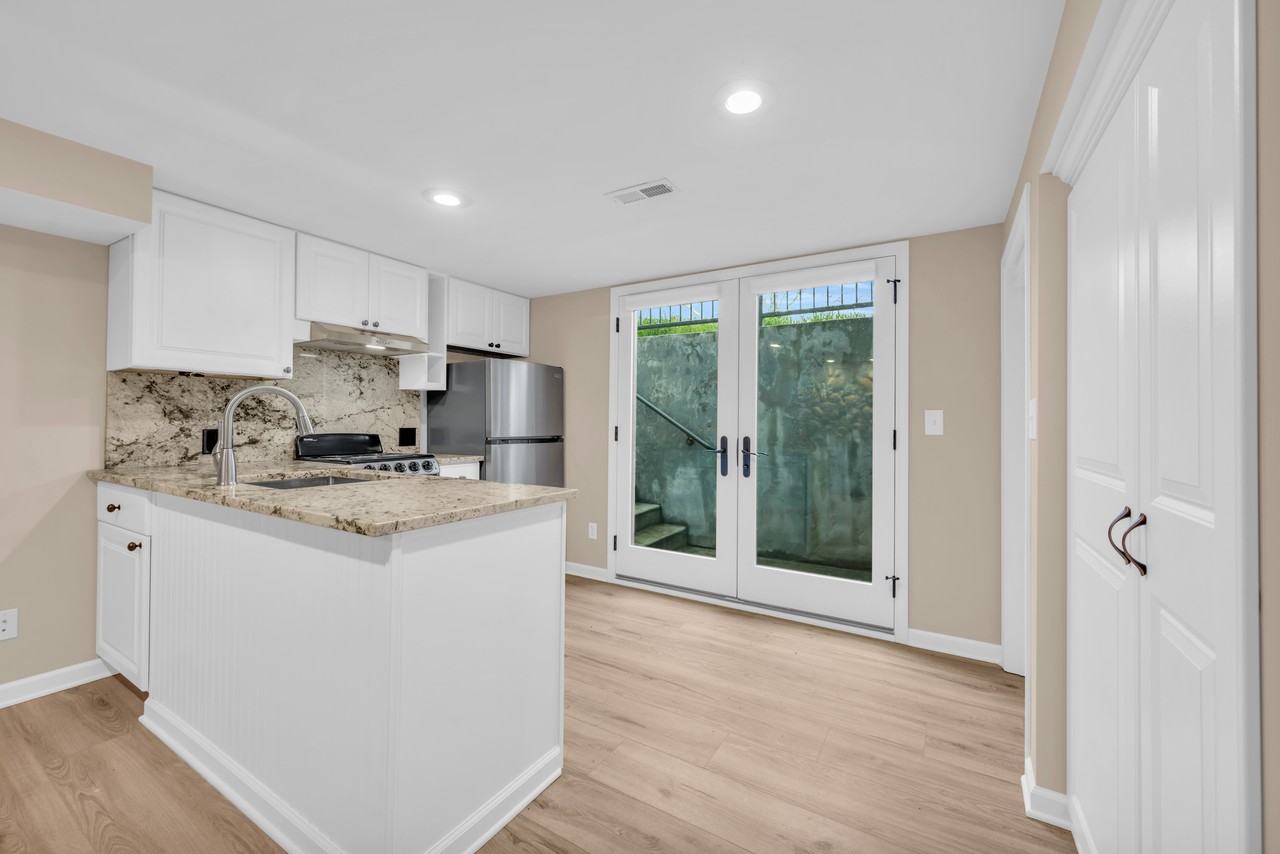 1718 North 21st StreetLower #1 - Photo 2 of 11