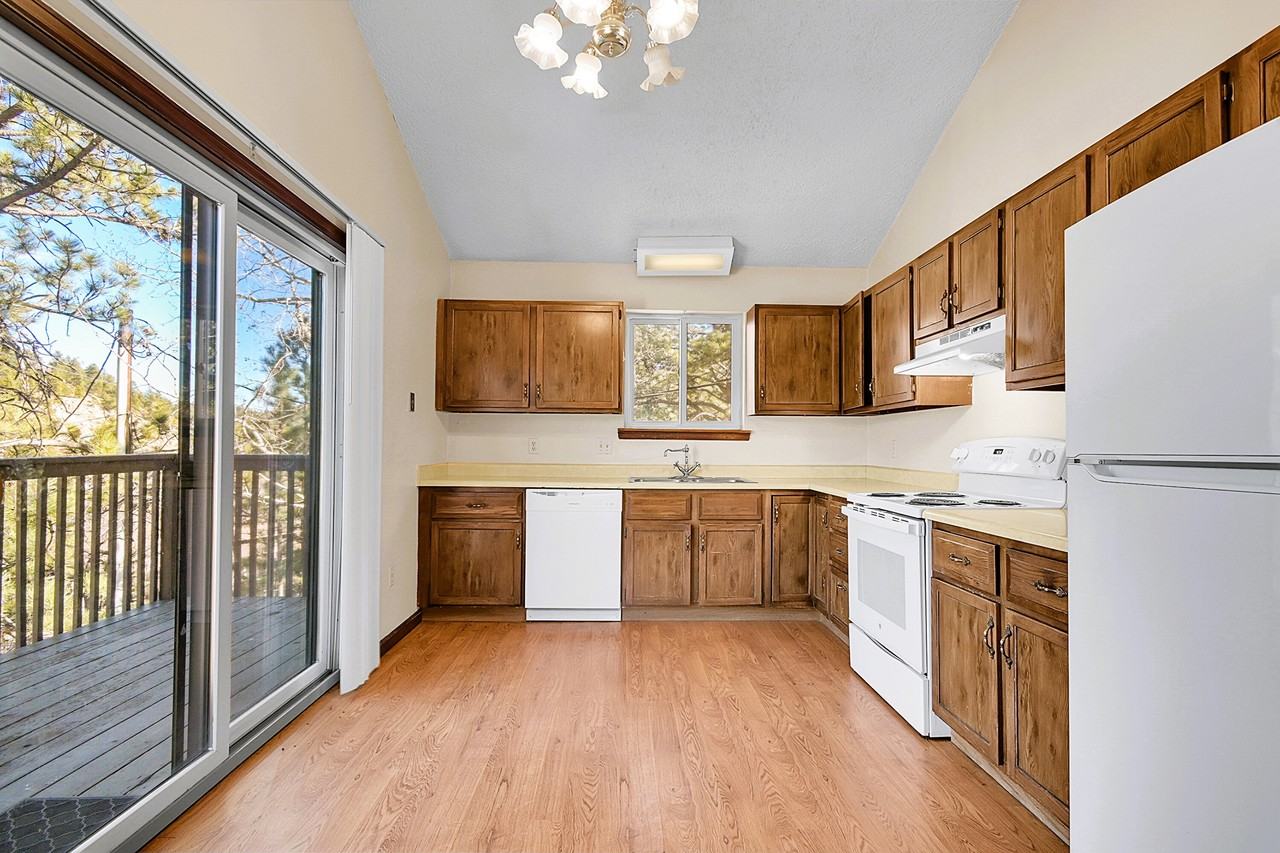 26172 Center Dr #1 - Photo 4 of 37