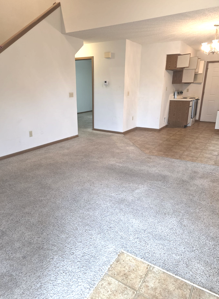 3412 E Sunset St - Photo 3 of 16