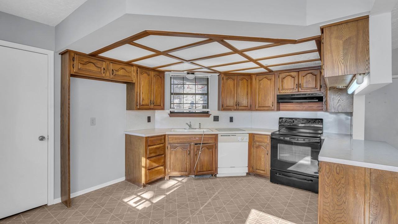 6229 S Troost Ave - Photo 7 of 26