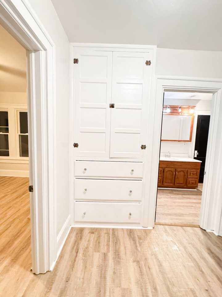 66 Glenwood Blvd - Photo 3 of 16