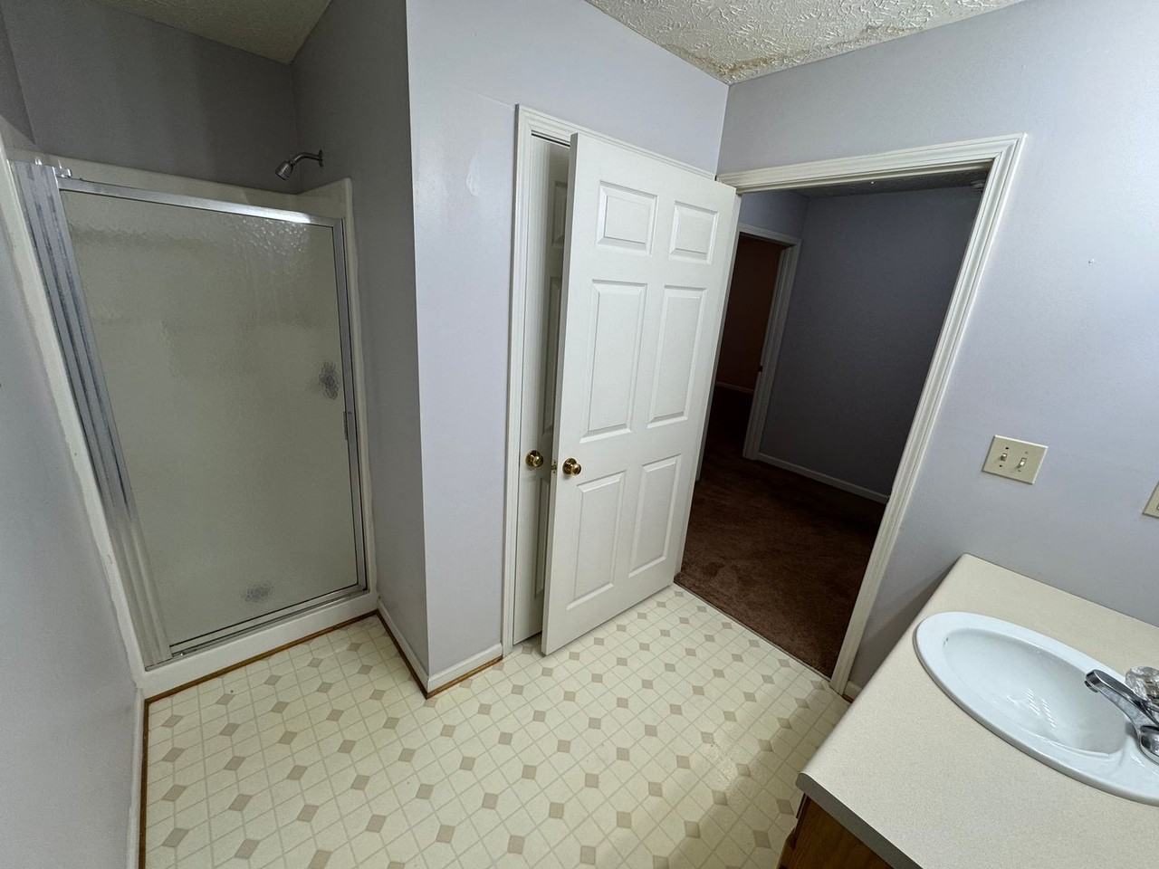 416 Leighton Ave - Photo 5 of 8