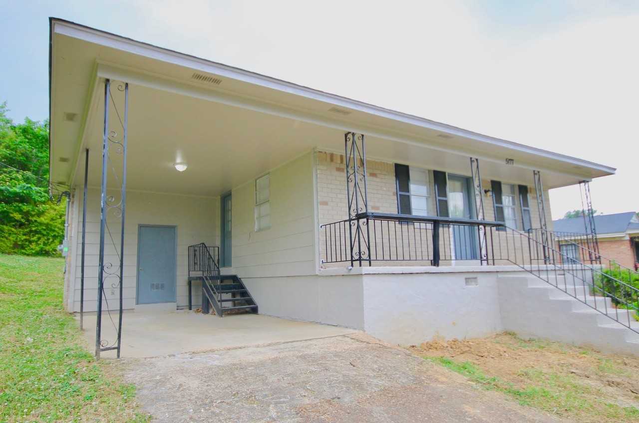 5177 8th Rd - Photo 2 of 11