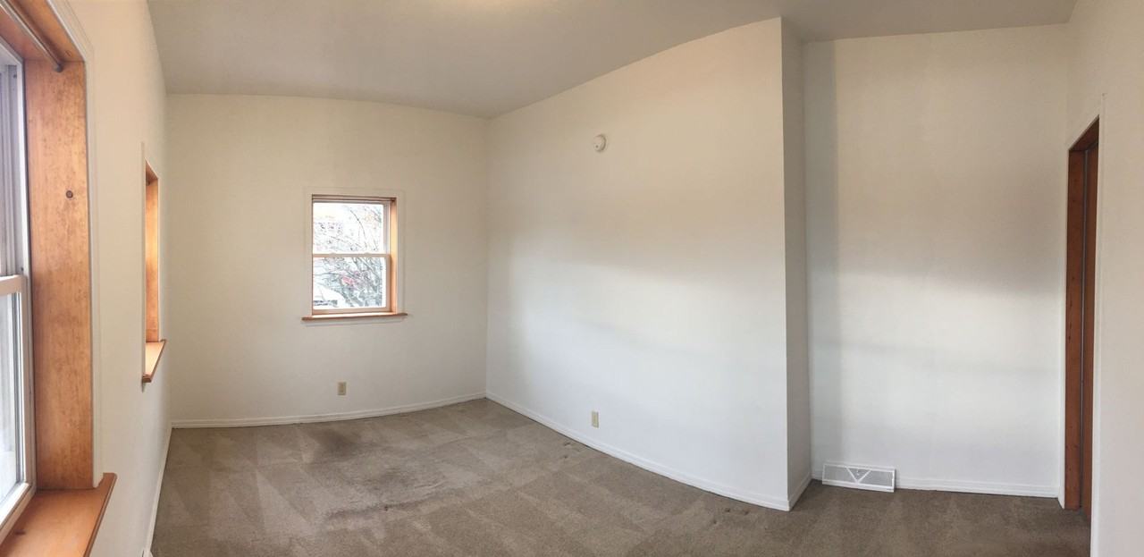 133 Lincoln Ave - Photo 6 of 7