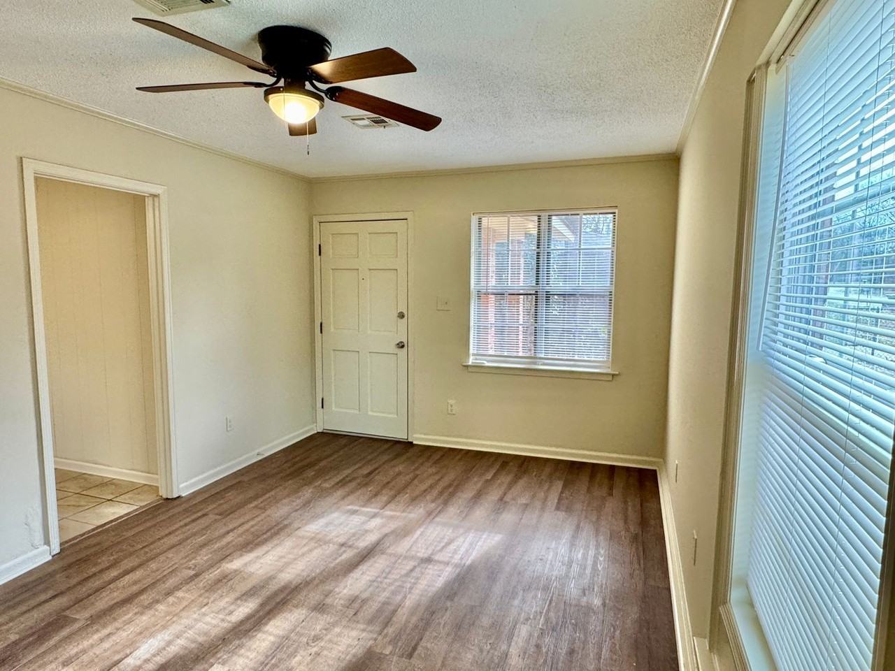 6332 Pinebrook Dr - Photo 7 of 25