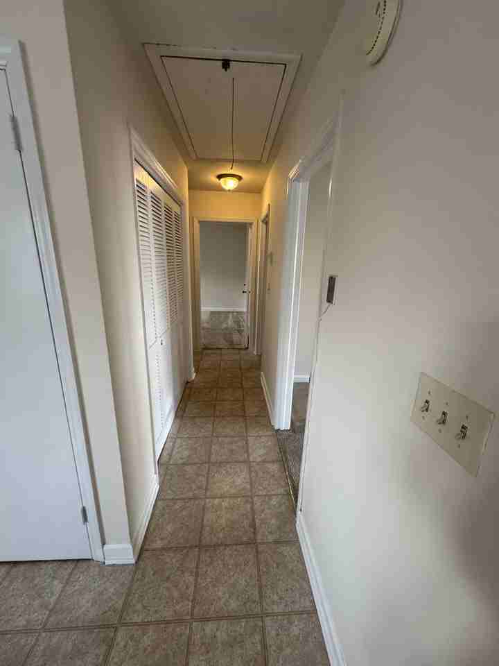 8 Orleans Ct - Photo 4 of 8