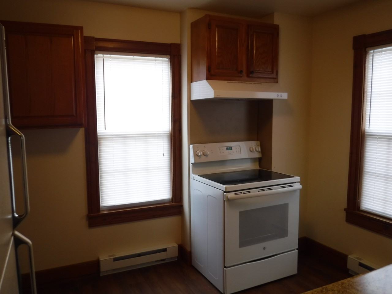 13706 Maugansville Rd - Photo 2 of 7