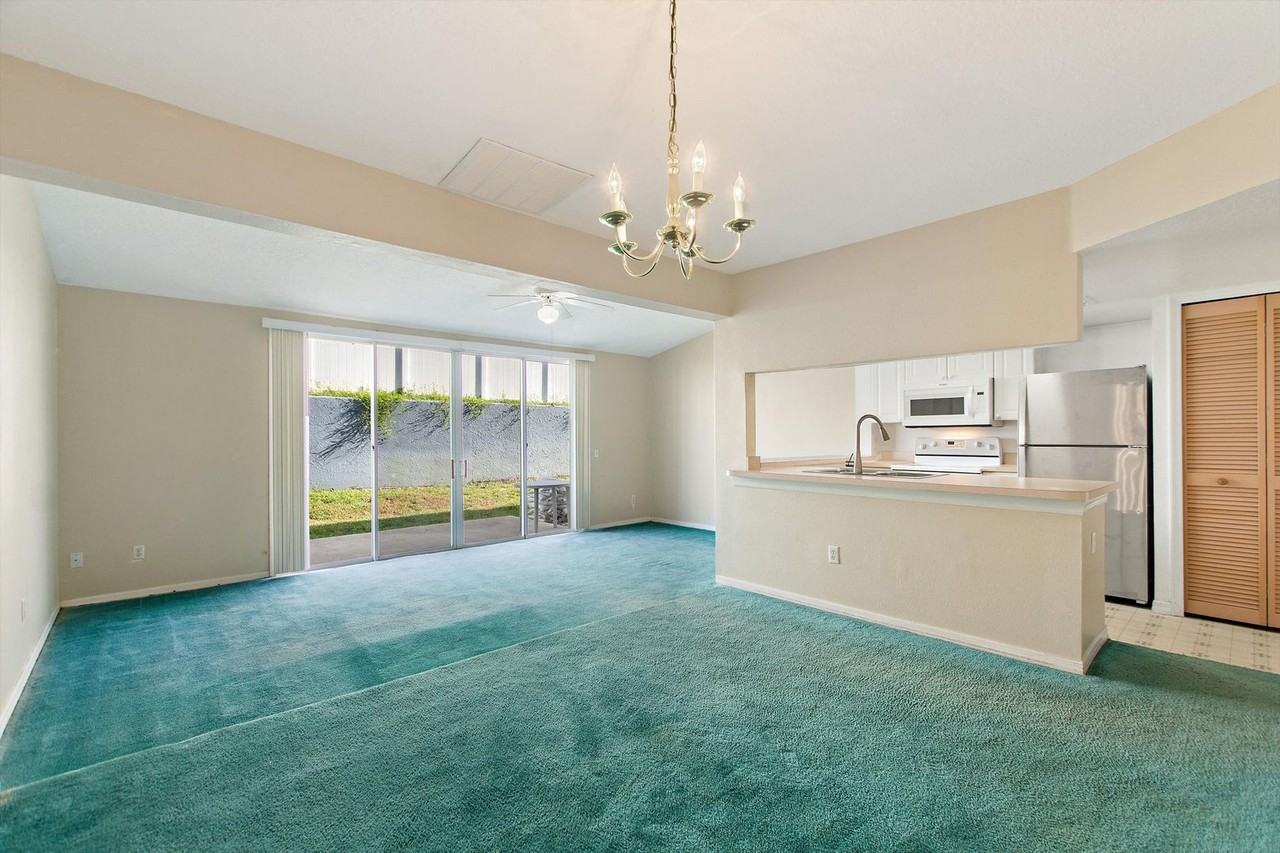 1100 Coco Plum Dr - Photo 4 of 28