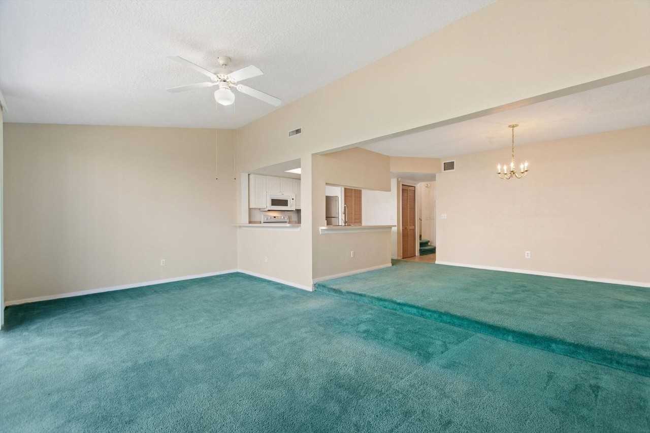 1100 Coco Plum Dr - Photo 5 of 28