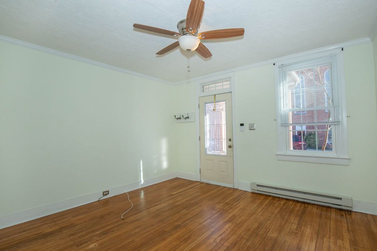 106 N Maple Ave - Photo 6 of 36