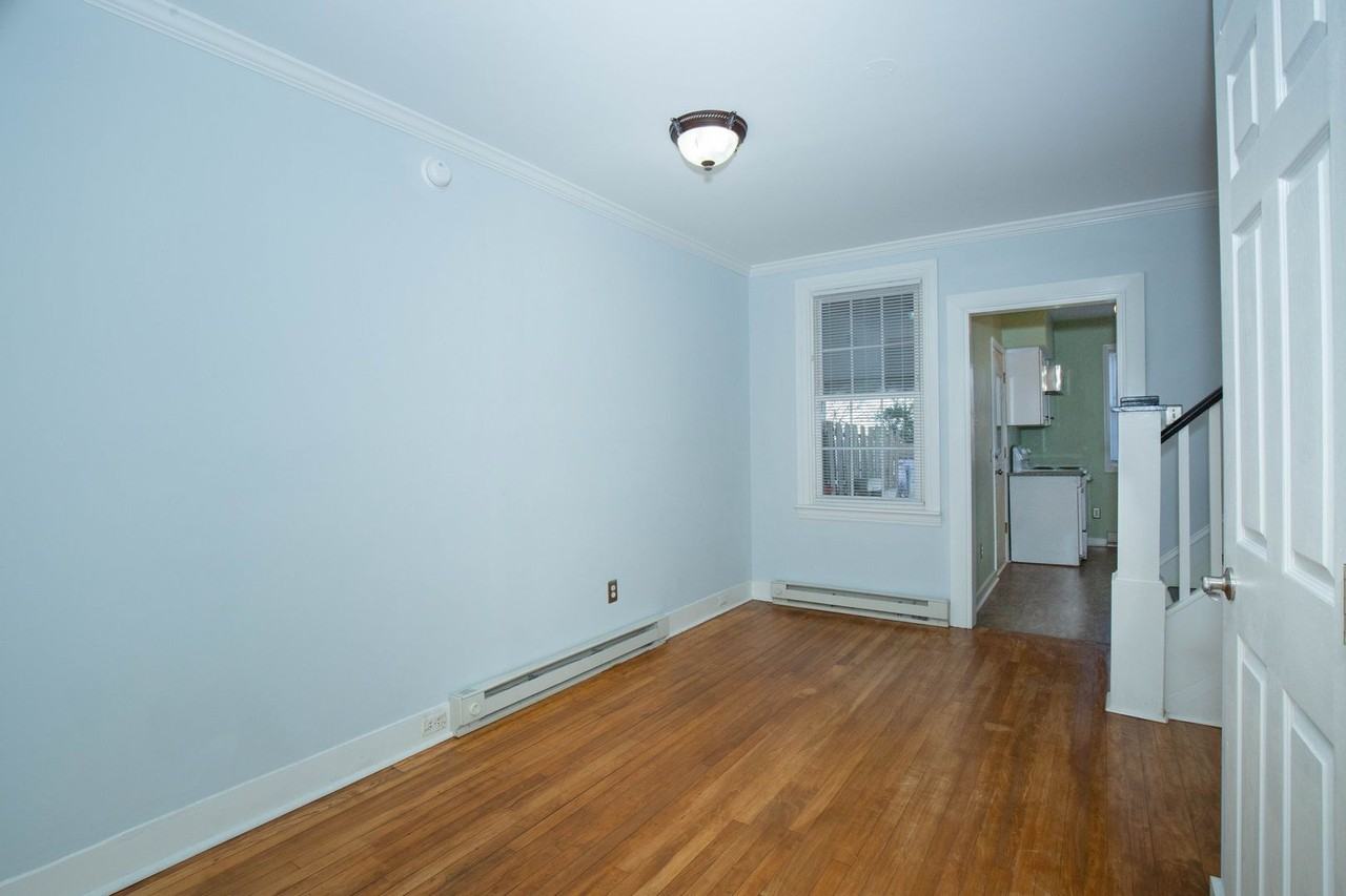 106 N Maple Ave - Photo 7 of 36