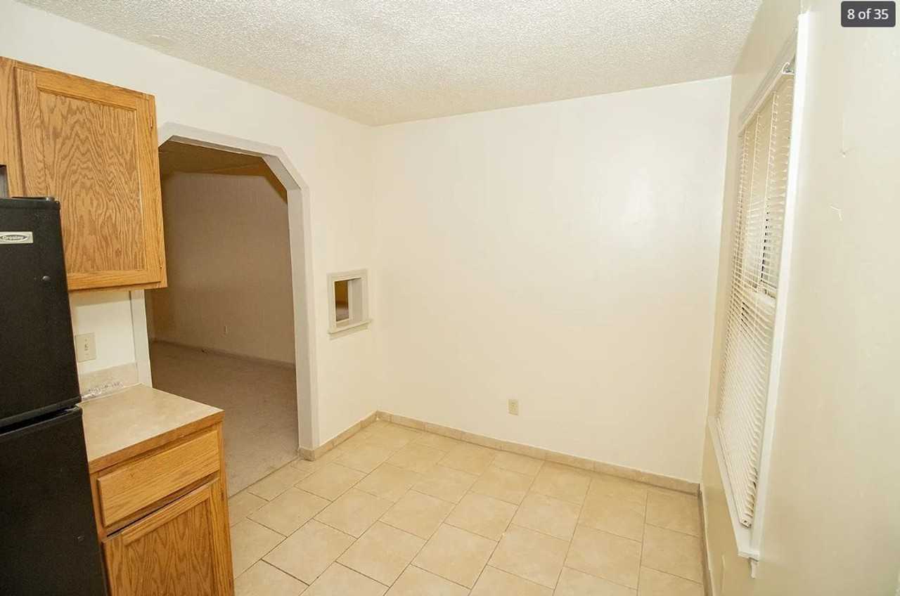 1839 S Mosley Ave - Photo 7 of 28