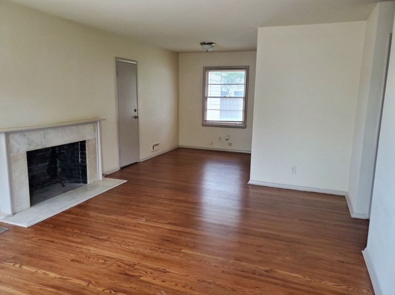 534 S Christine St - Photo 2 of 7