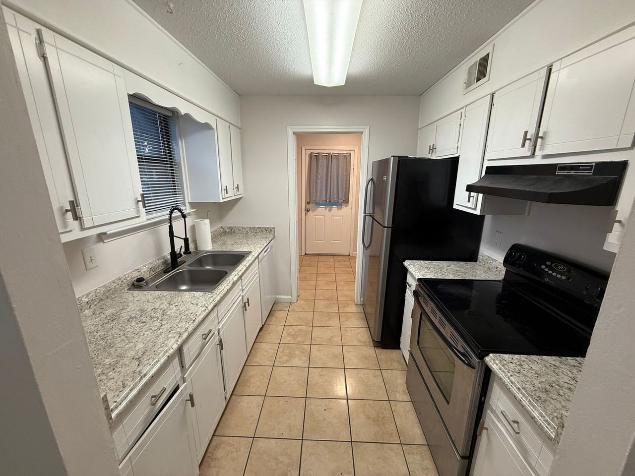 3356 Green Briar Cir #A - Photo 6 of 16