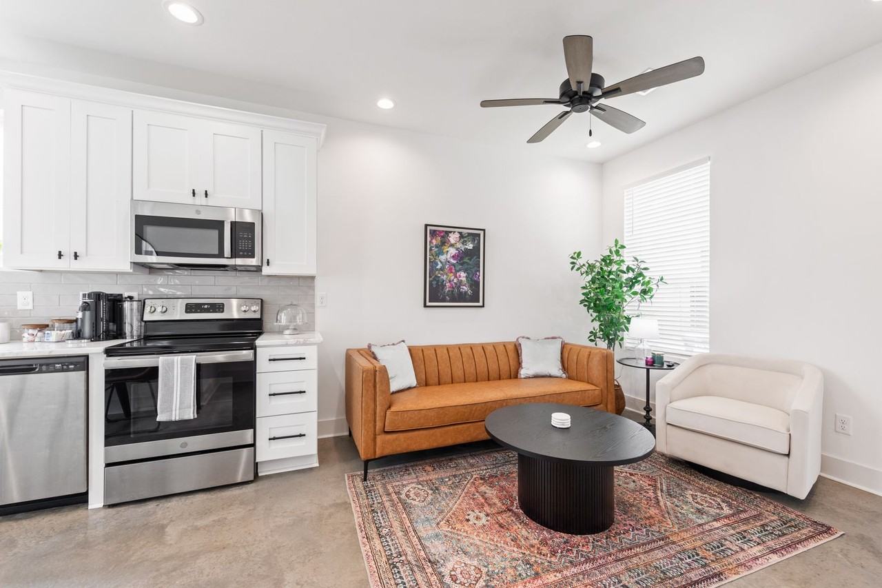 106A Green Ash Ln - Photo 2 of 15