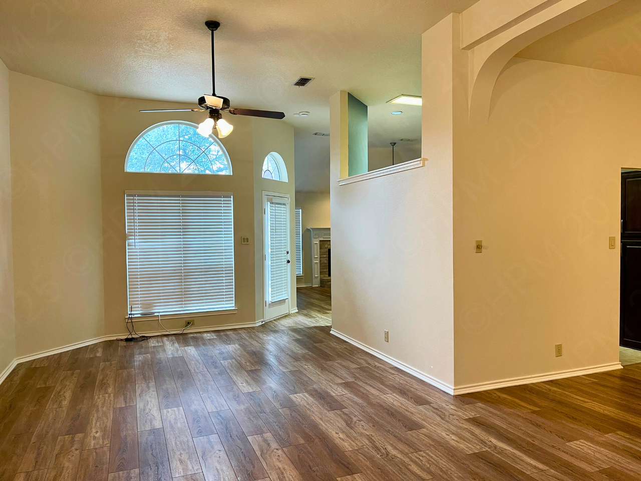 11754 Barkston Dr - Photo 5 of 17