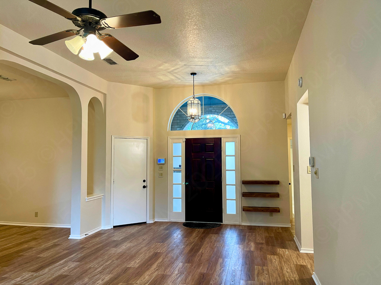 11754 Barkston Dr - Photo 7 of 17