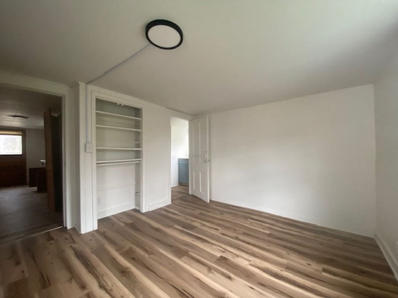 25 Jamestown Rd - Photo 6 of 10