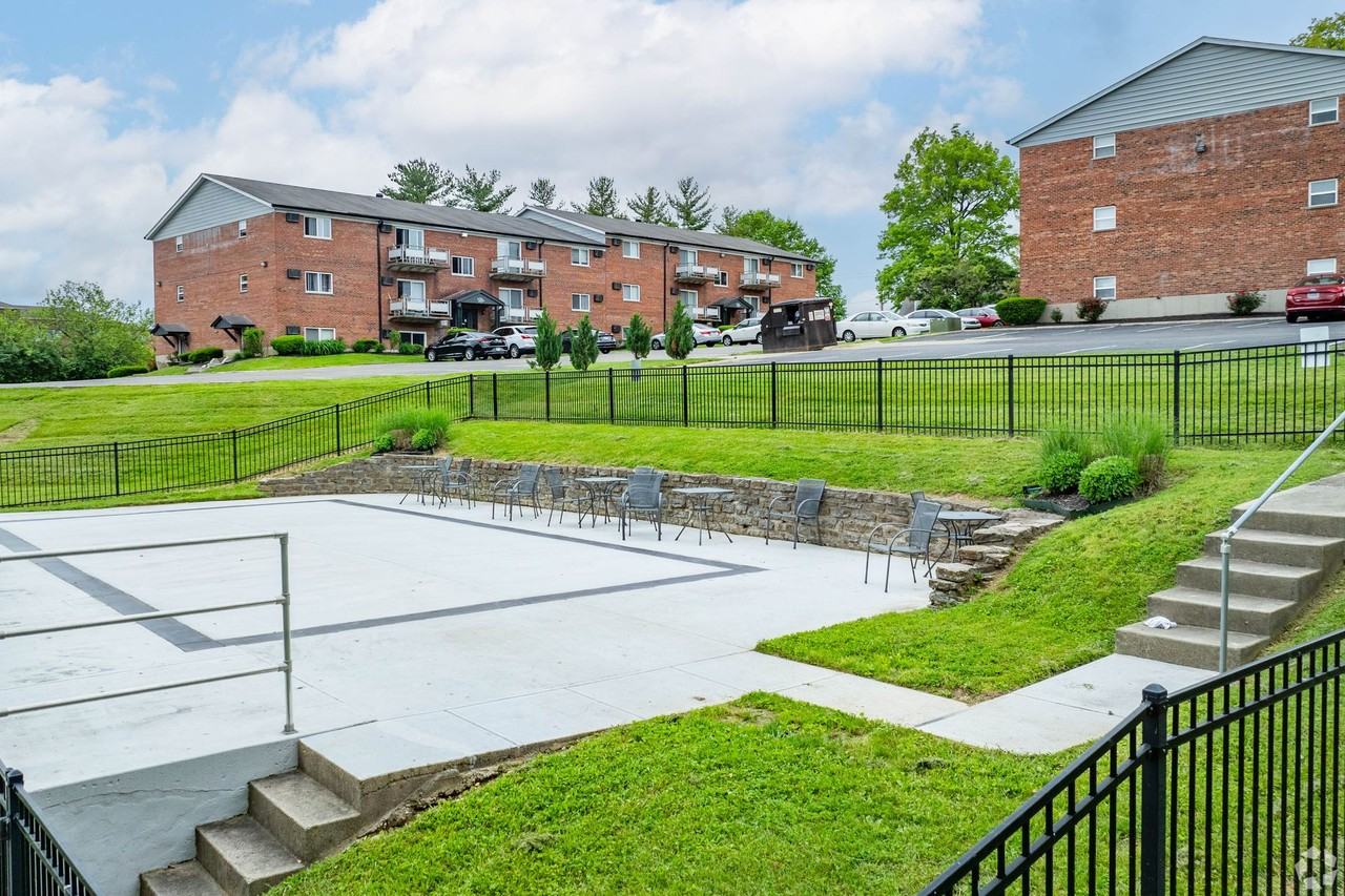 Prime Apartments at the Oaks - Photo 5 of 50