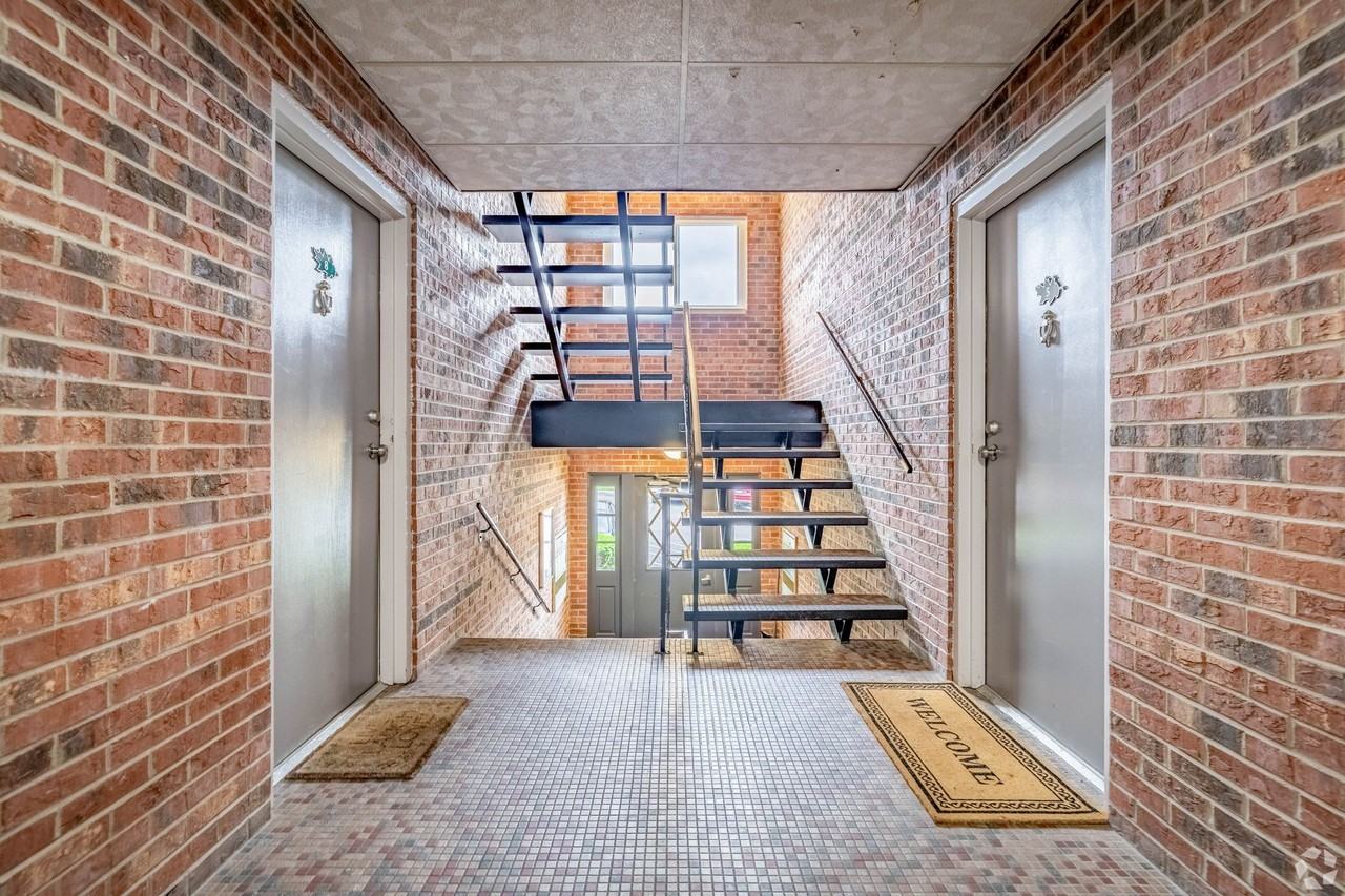 Prime Apartments at the Oaks - Photo 7 of 50